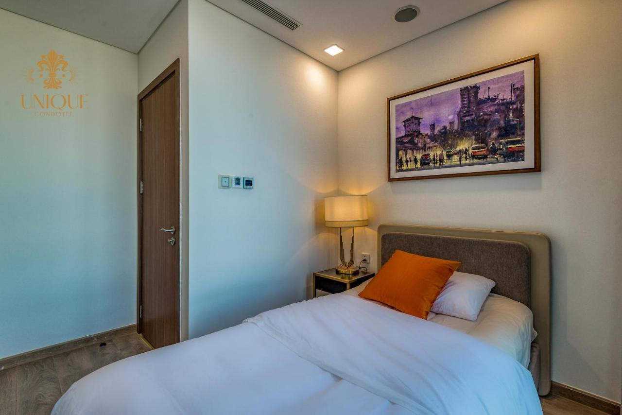 Landmark 81 Unique Condotel *